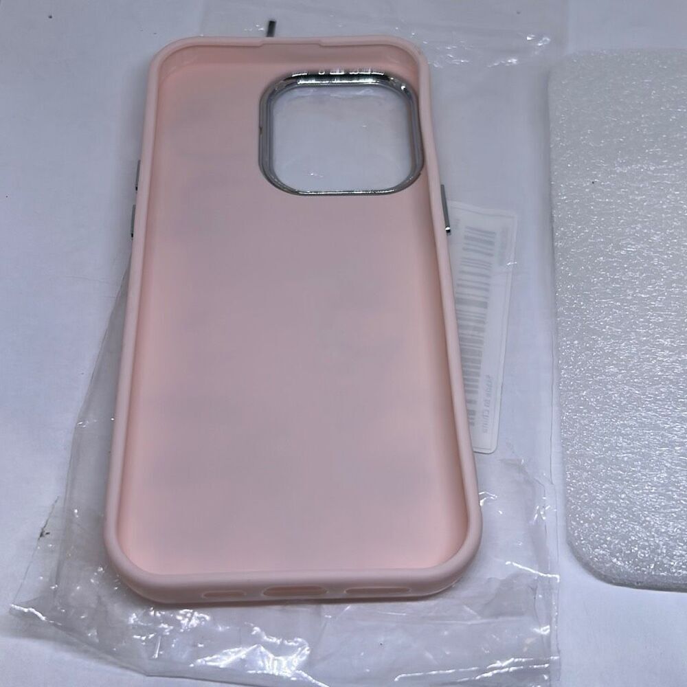 iPhone 14 Pro Hello Kitty Phone Case - Picture 2 of 2